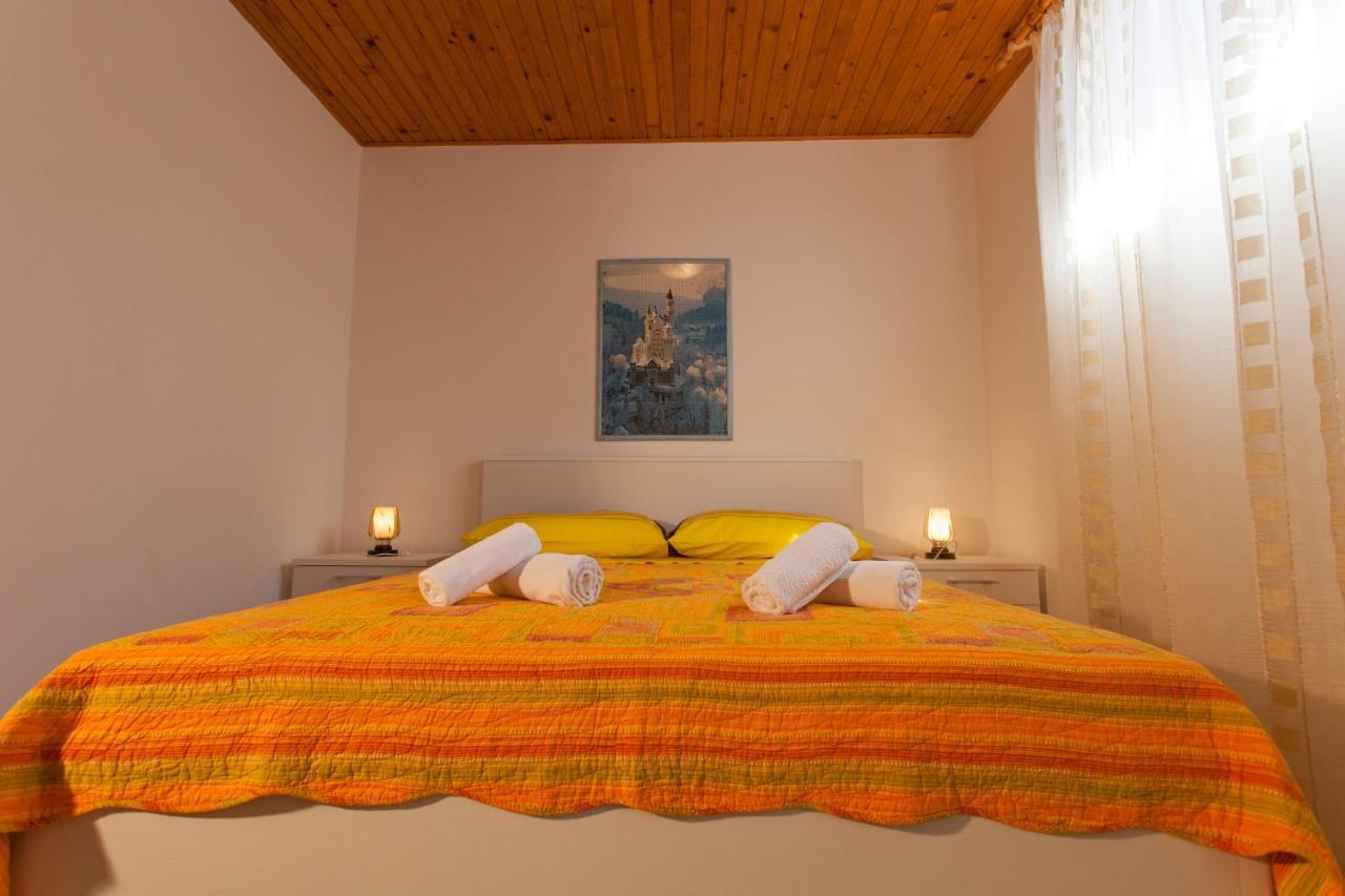 Apartman Budimir Cres Exteriér fotografie